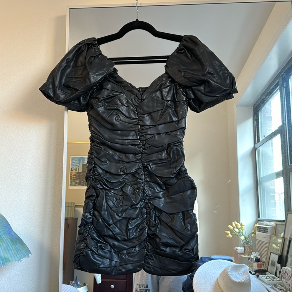 🖤 faux leather puffy sleeve mini dress